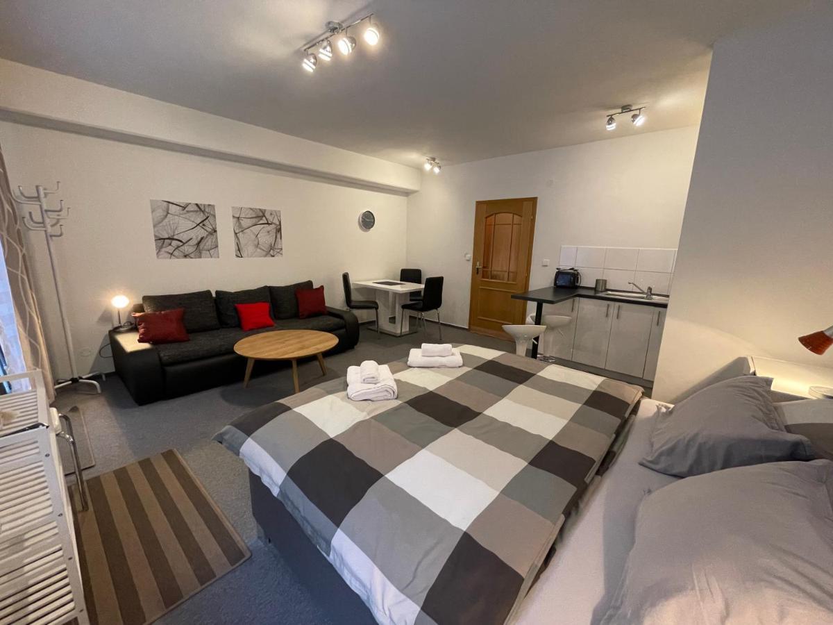 Apartmány U Pošty Jáchymov Esterno foto